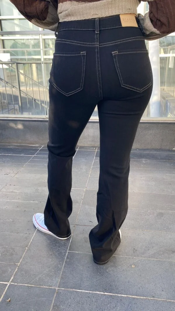 00000231 Photo 2023 12 12 19 13 42