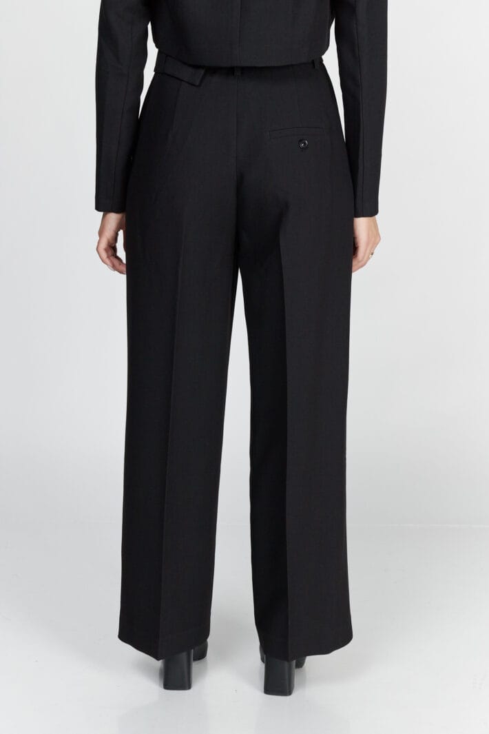 223137 Black 6.jpg