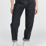 224705 223907 Black 6.jpg