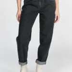 224705 223907 Black 6.jpg