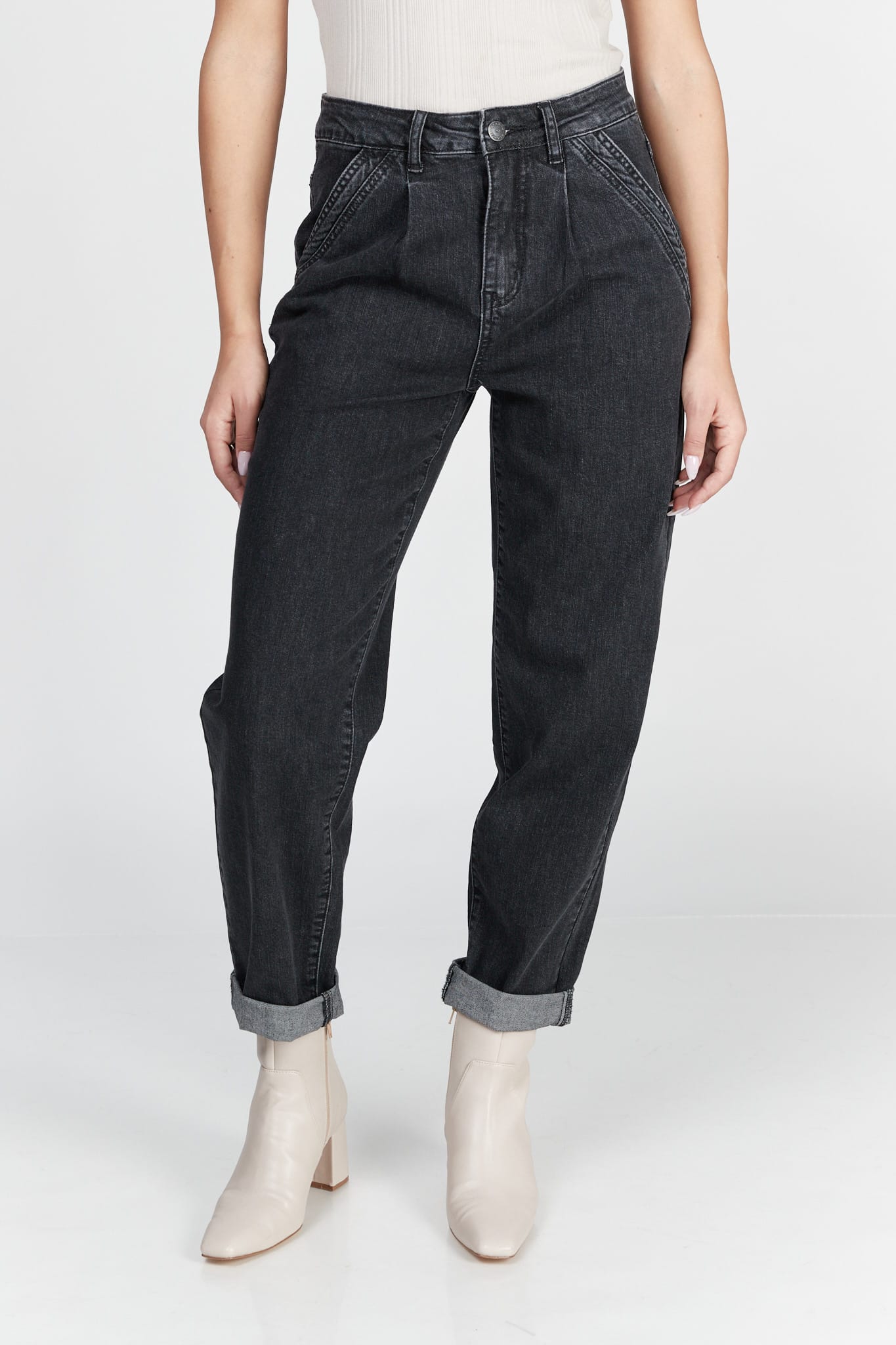 224705 223907 Black 6.jpg